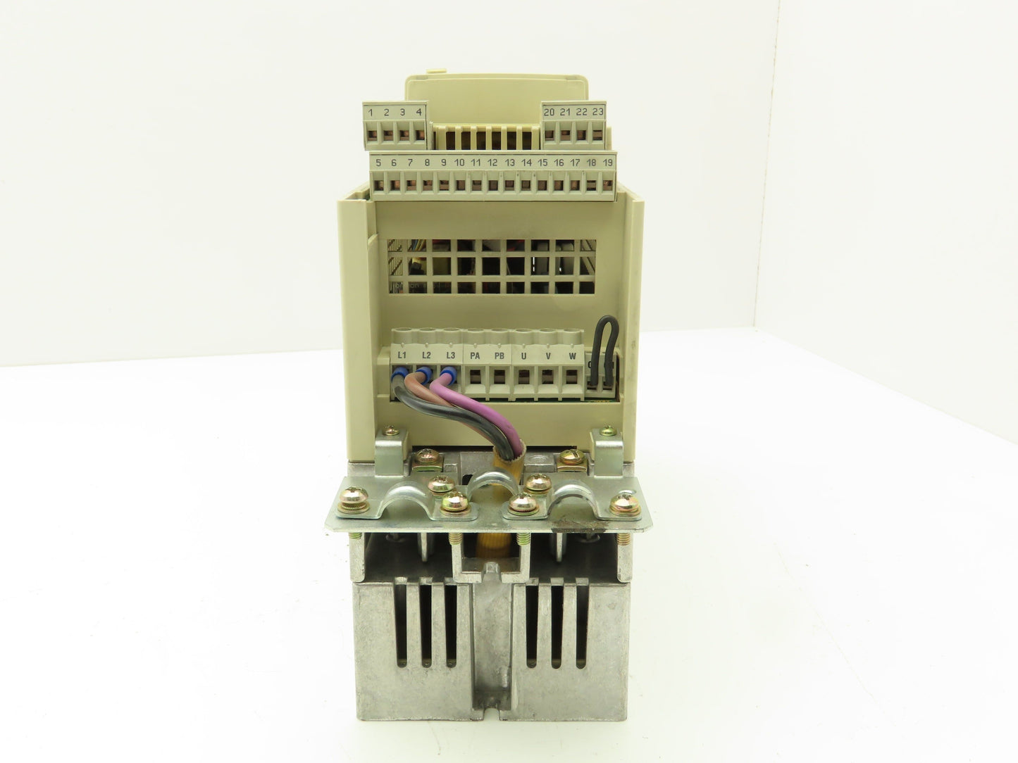 KEB 12.F4.C1D-3420/1.4 Combivert AC Drive 3PH 6.6KVA 480V 7.6A 4kW