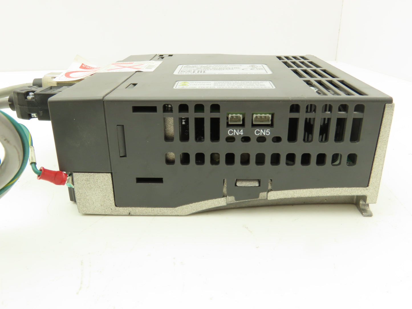Delta ASD-B2-0421-B AC Servo Drive 400W 1PH/3PH 230VAC Input 110VAC 0-250Hz 2.6A
