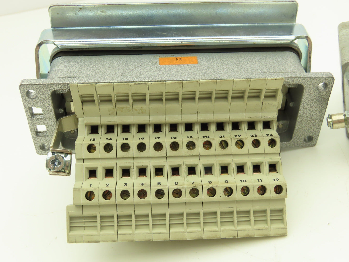 Phoenix Contact 24-Pin 16A Male Female Connector HC-KA Terminals Lot of 4