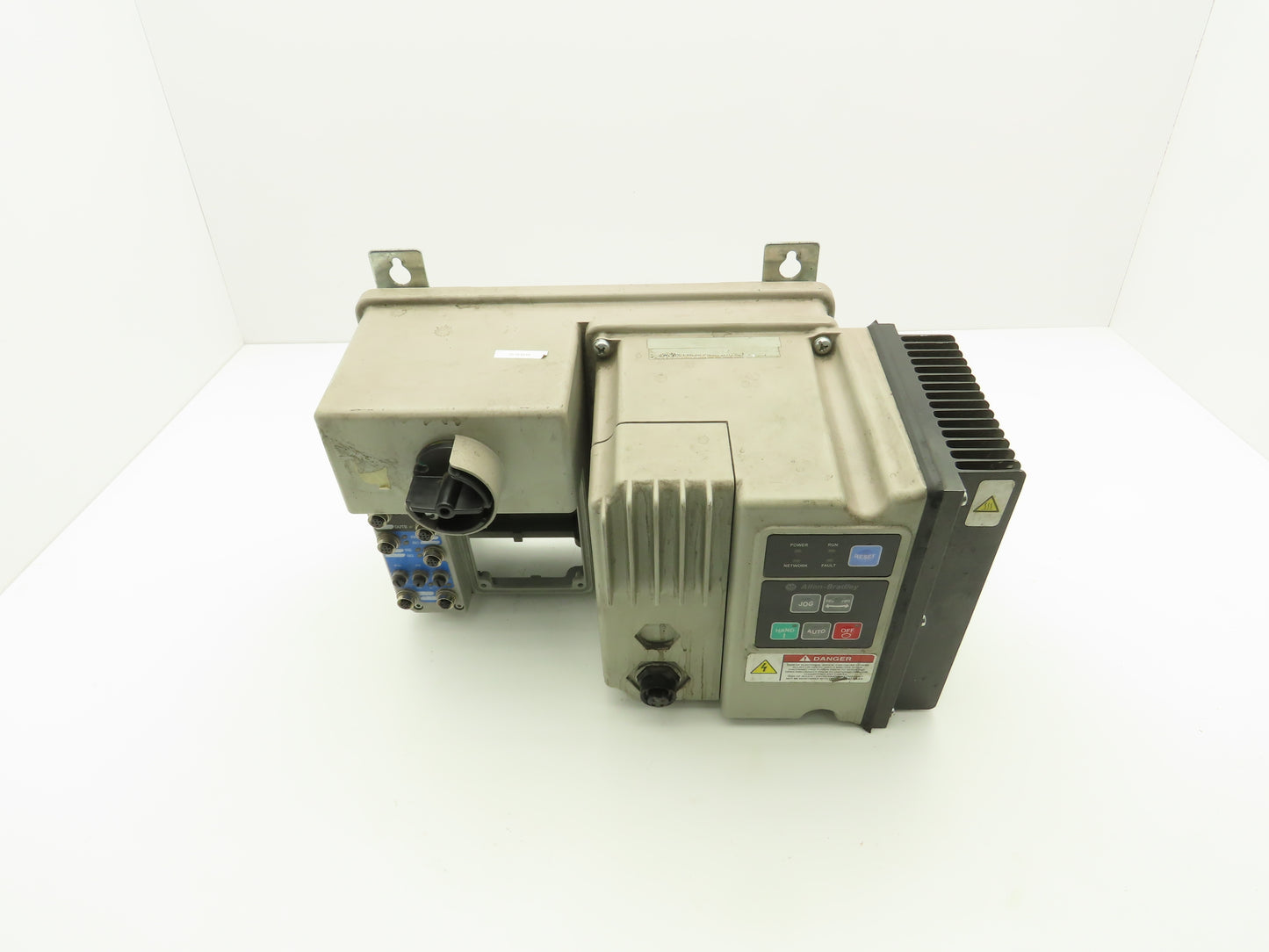 Allen Bradley 284E-FVD2P3Z-10-CR-3-EMI ArmorStart AC Drive 480V 1Hp VFD EtherNet