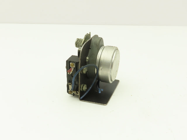 Synchron 610 Clock Motor Switch Bracket 120VAC 60Hz 3W 15RPH I12LC-6 9237