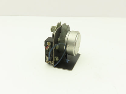 Synchron 610 Clock Motor Switch Bracket 120VAC 60Hz 3W 15RPH I12LC-6 9237