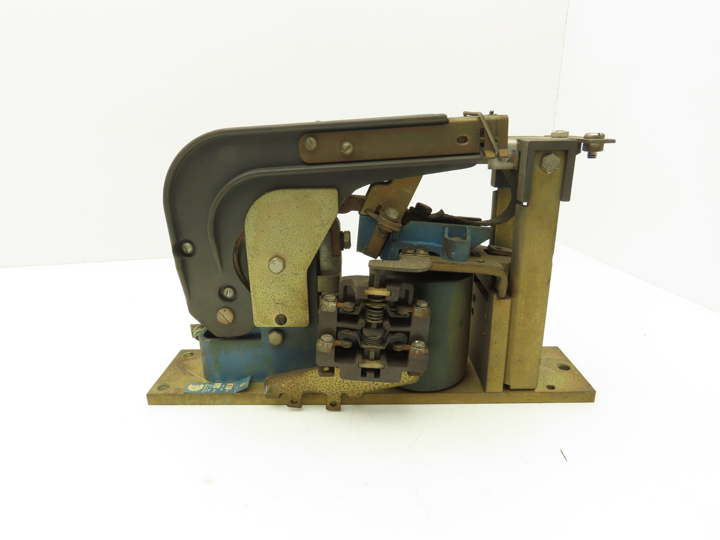 Challenger 74U13 DC Contactor Bulletin 7400