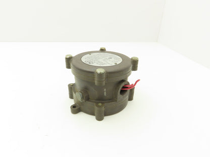 Dwyer 1950-00-2F Explosion-Proof Differential Pressure Switch