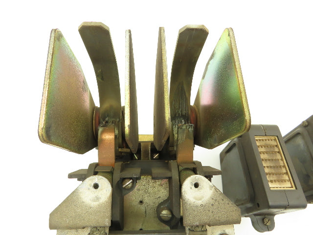 General Electric DS303A 3C01CXA003 DC Contactor 120VDC Coil 600V 100A