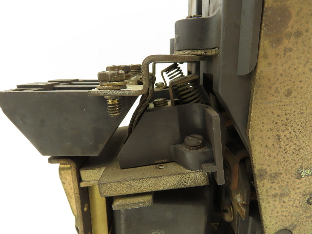 General Electric DS303A 3C01CXA003 DC Contactor 120VDC Coil 600V 100A