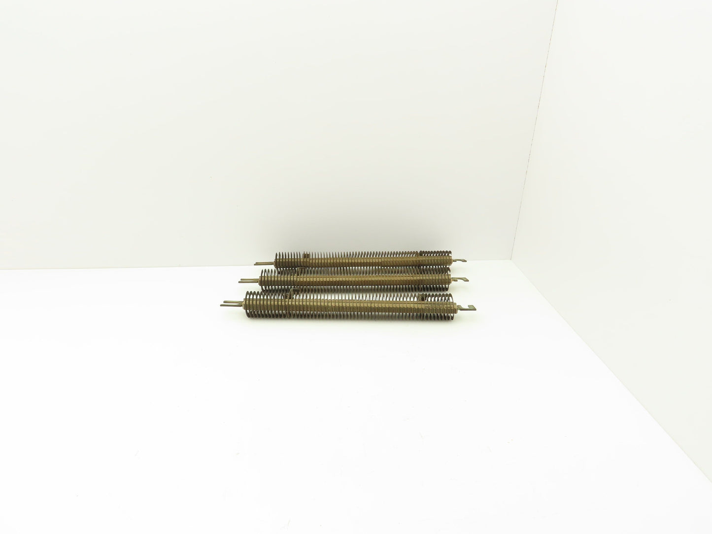 Ohmite 2313 Power Rib Resistor 1.6O Chassis Mount Wire Wound Lot of 3