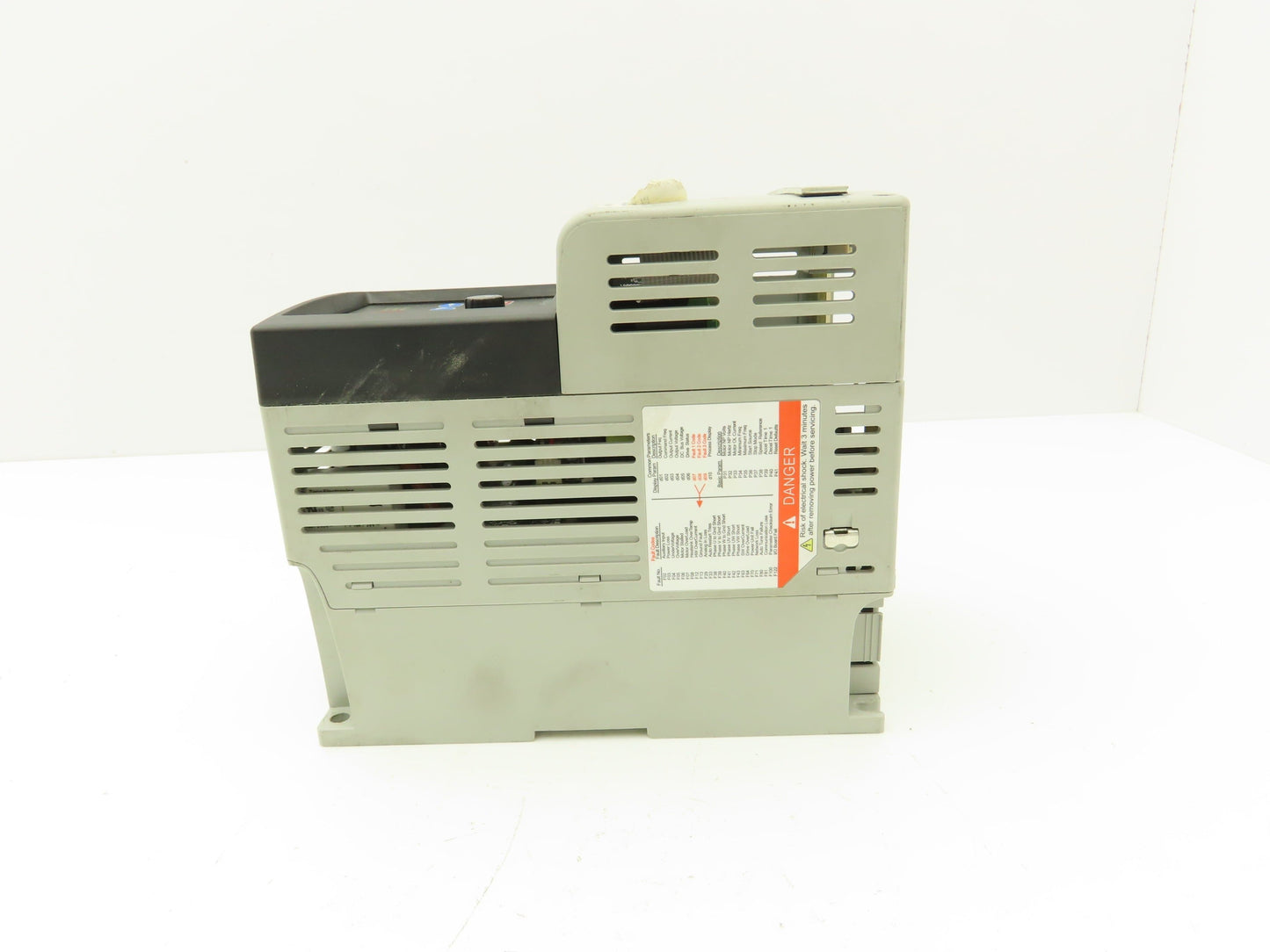 Allen Bradley 22B-D4P0N104 Powerflex 40 VFD AC Drive 22-COMM-E Module