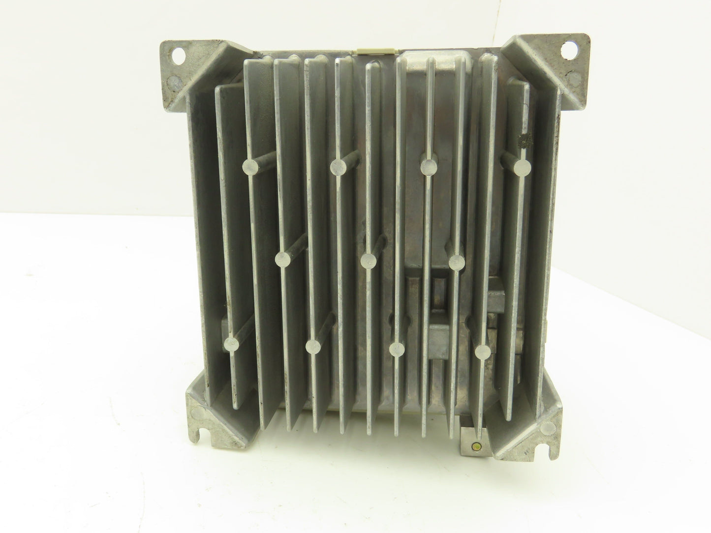 ATV16U09M2 Altivar 16 1PH In 3PH Out 0.5HP 208/240VAC 0.1-200Hz No Front Panel