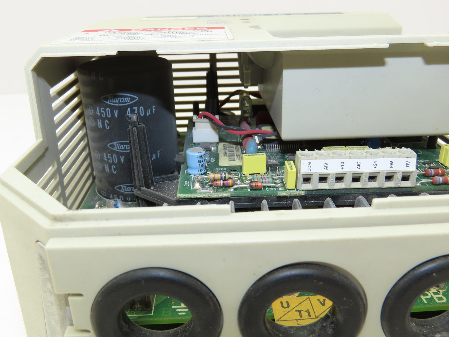 ATV16U09M2 Altivar 16 1PH In 3PH Out 0.5HP 208/240VAC 0.1-200Hz No Front Panel