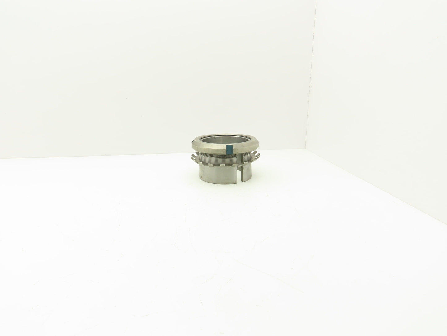 SNW 28x4-15/16 Bearing Adapter Sleeve with Lock Nut AN28 4.9375" Bore