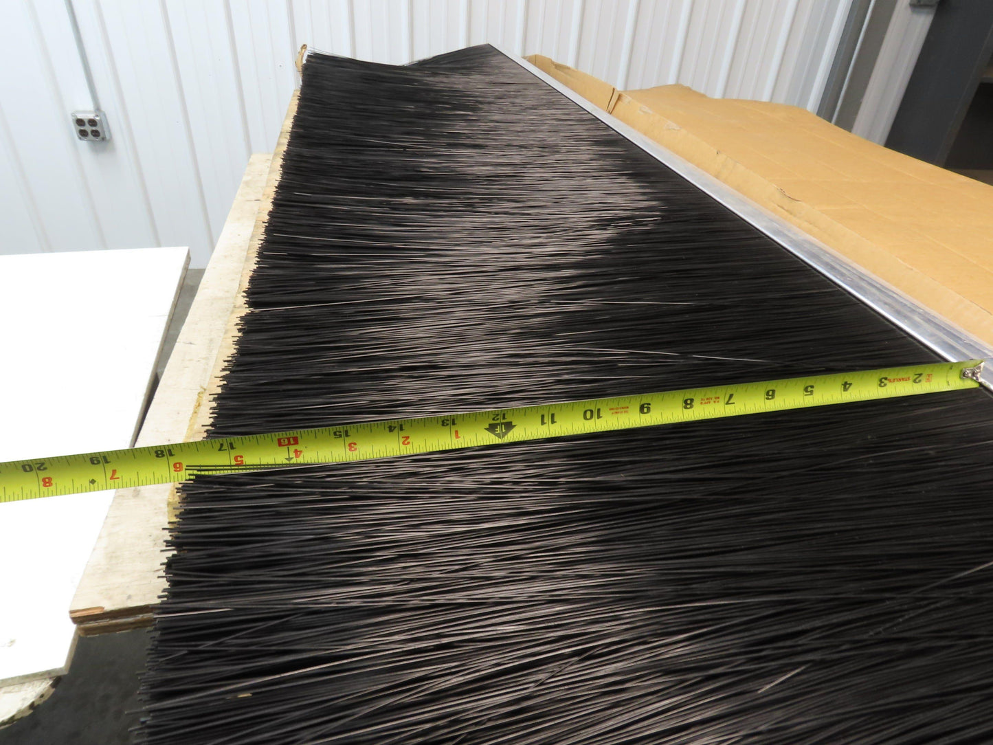 Nylon Strip Brush Conveyor Sweep 18" Trim 72"L Aluminum L-Channel