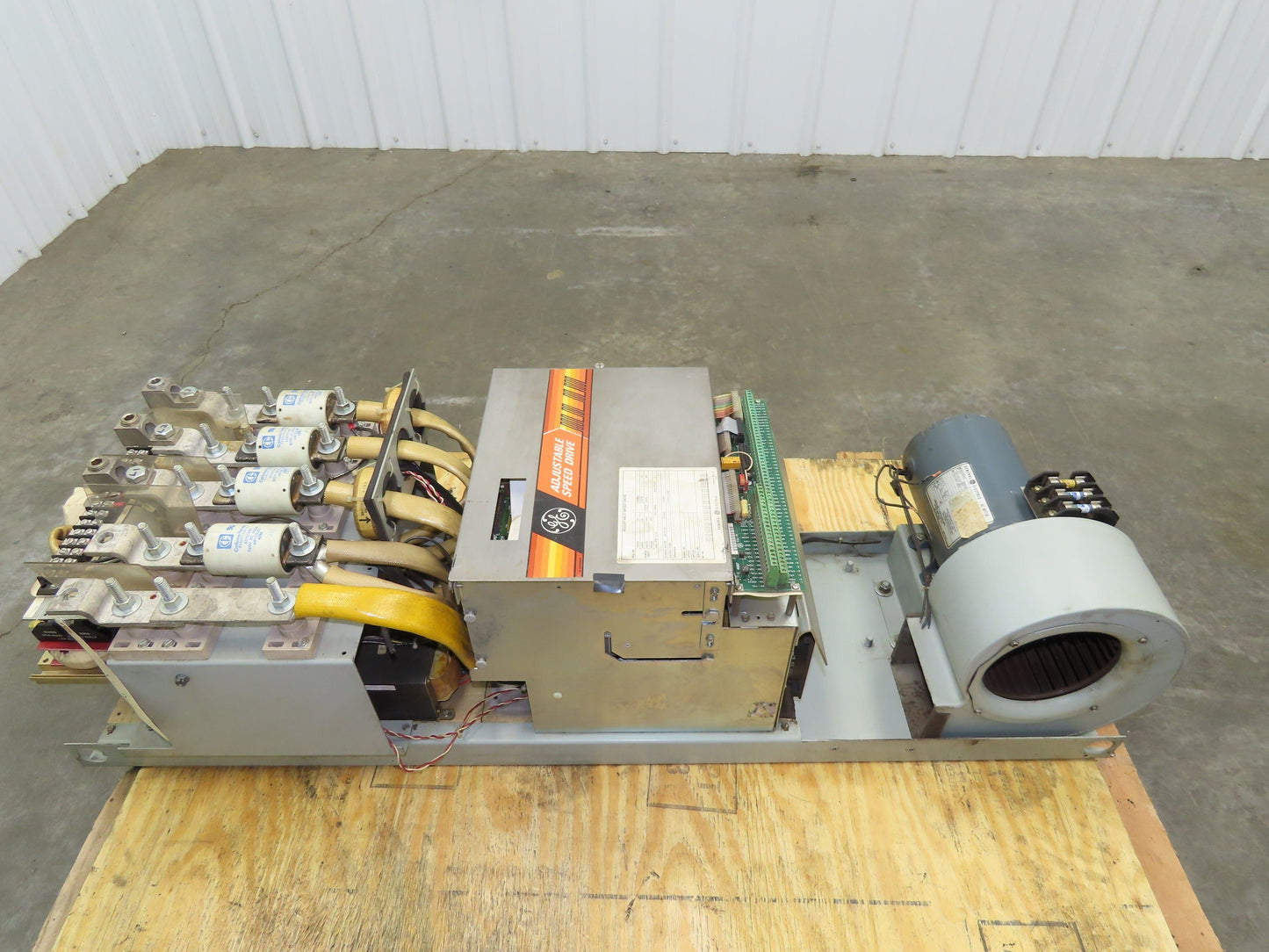 General Electric Adjustable Speed Drive 50Hp 3PH 340VAC 345A