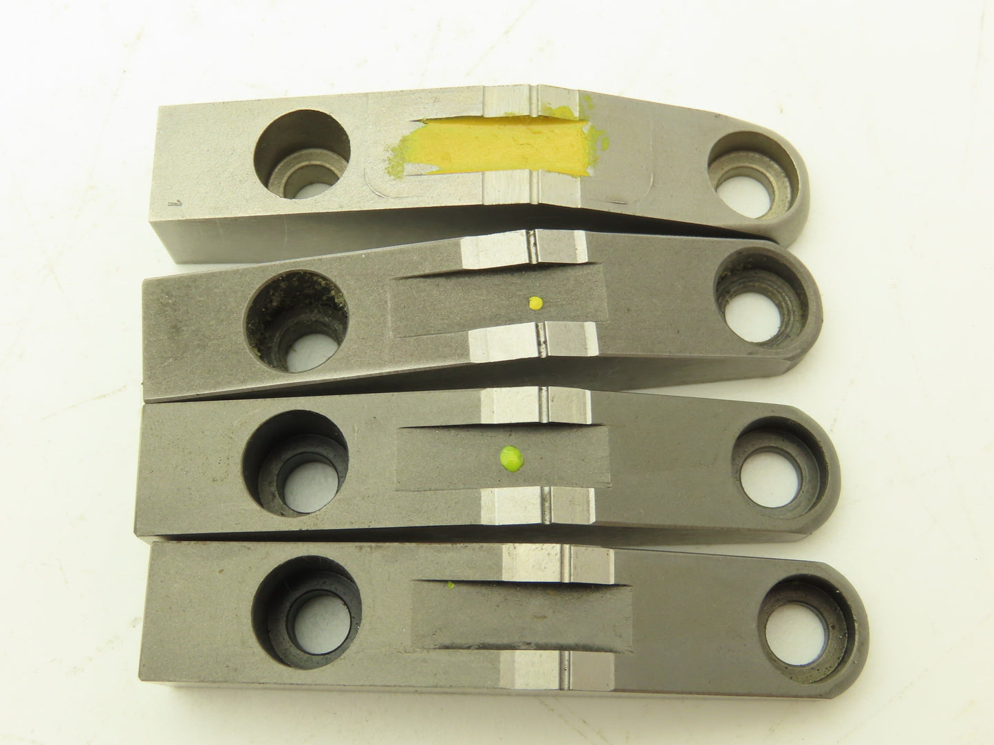 TKM 71163 Sheeter Slitter Knife Wire Guide Holder 0.6"  Lot of 4