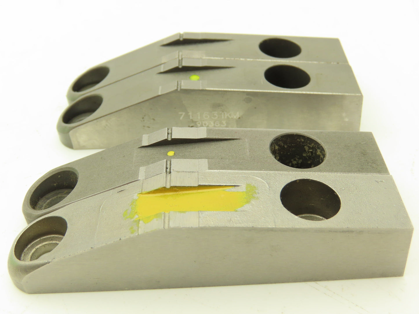 TKM 71163 Sheeter Slitter Knife Wire Guide Holder 0.6"  Lot of 4