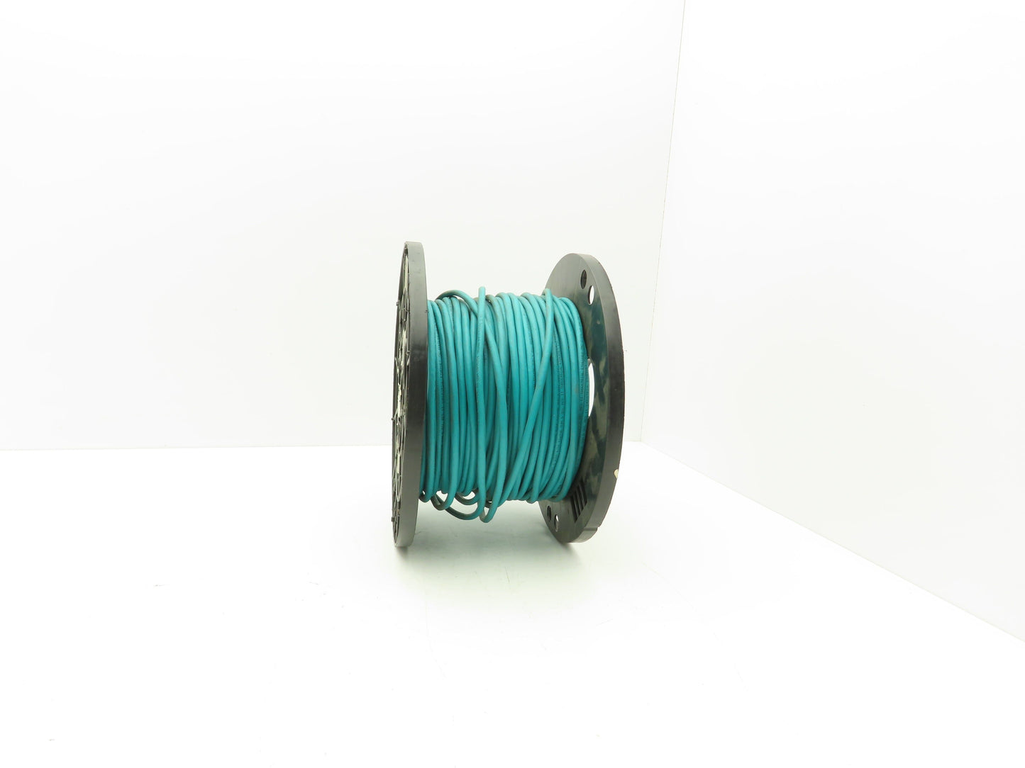 Commscope Sun & Oil Res II Cat 5E Twisted Wire Cable 24 AWG Multi-Conductor 245'