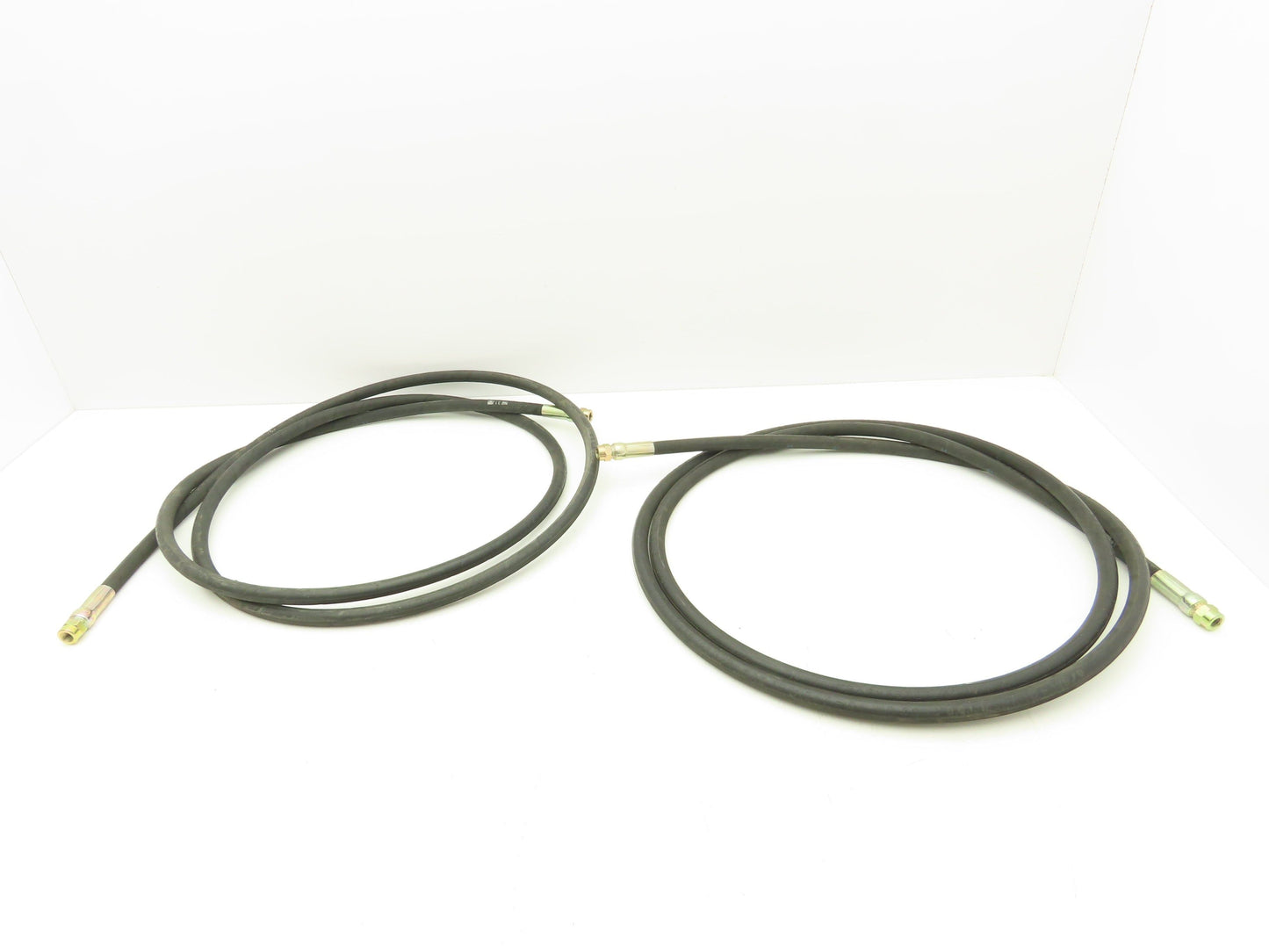 Manuli Harvester 2T 0.25" x 10' Hydraulic Hose 5000 PSI 1/8NPT Female Lot of 2