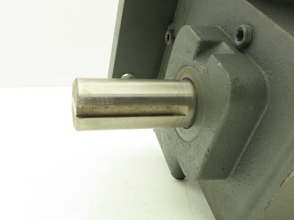 Winsmith 924MDN Gearbox 30:1 Reducer 58 RPM Dual Shaft 143/145TC *Broken Flange*