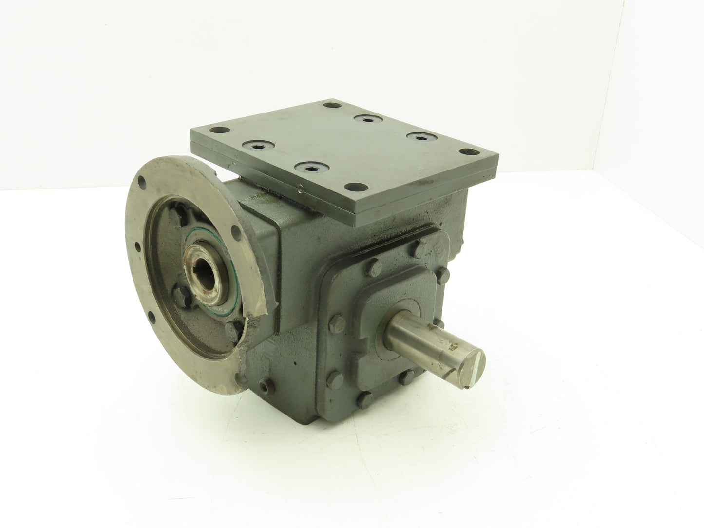 Winsmith 924MDN Gearbox 30:1 Reducer 58 RPM Dual Shaft 143/145TC *Broken Flange*