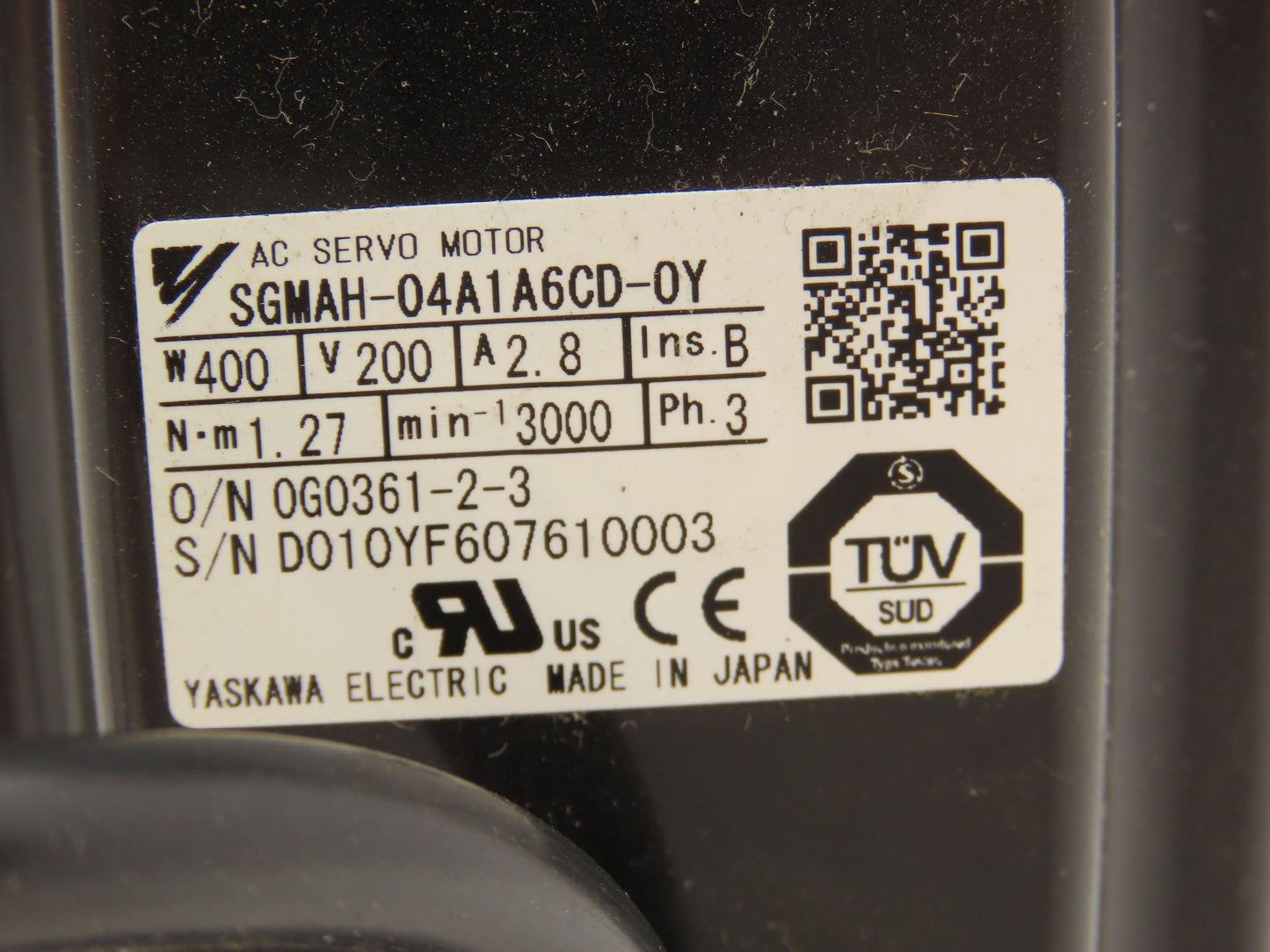 Omron Yaskawa SGMAH-04A1A6CD-0Y AC Servo Motor 200V