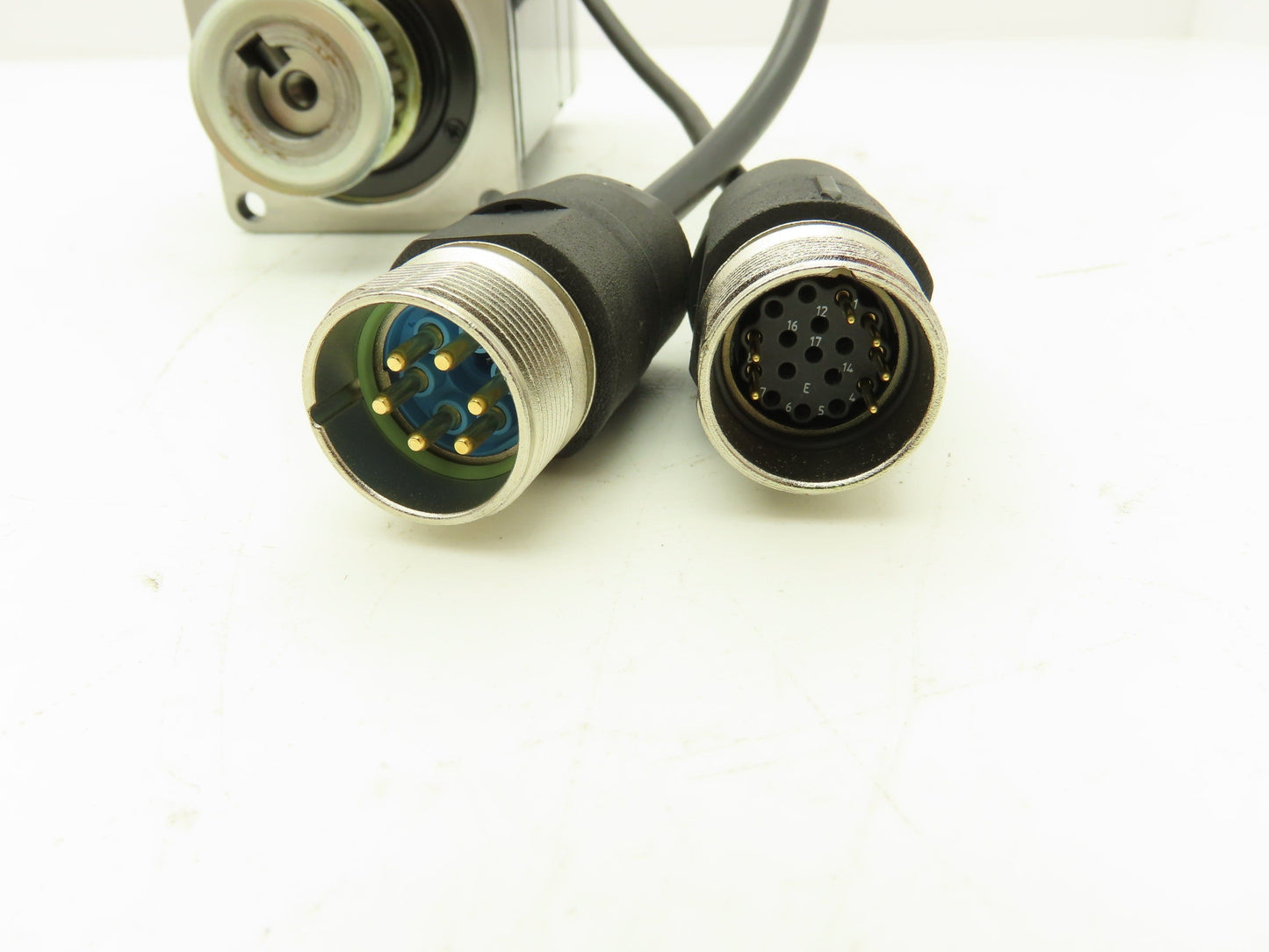 Omron Yaskawa SGMAH-04A1A6CD-0Y AC Servo Motor 200V