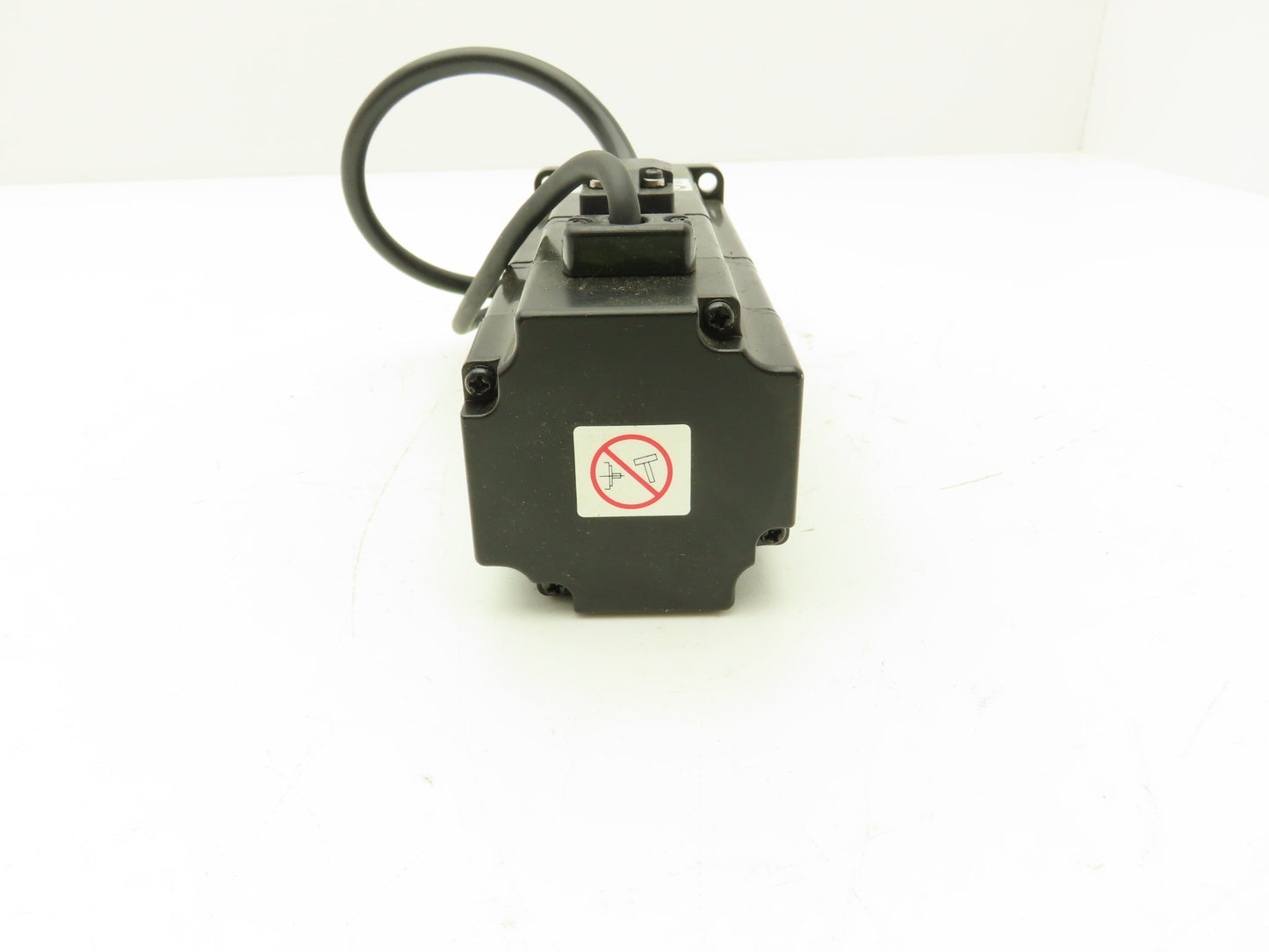Omron Yaskawa SGMAH-04A1A6CD-0Y AC Servo Motor 200V