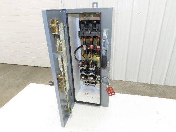 Square D 512-BJB-6-24 Combination Dual Motor Starter 10Hp 3Ph Size 1