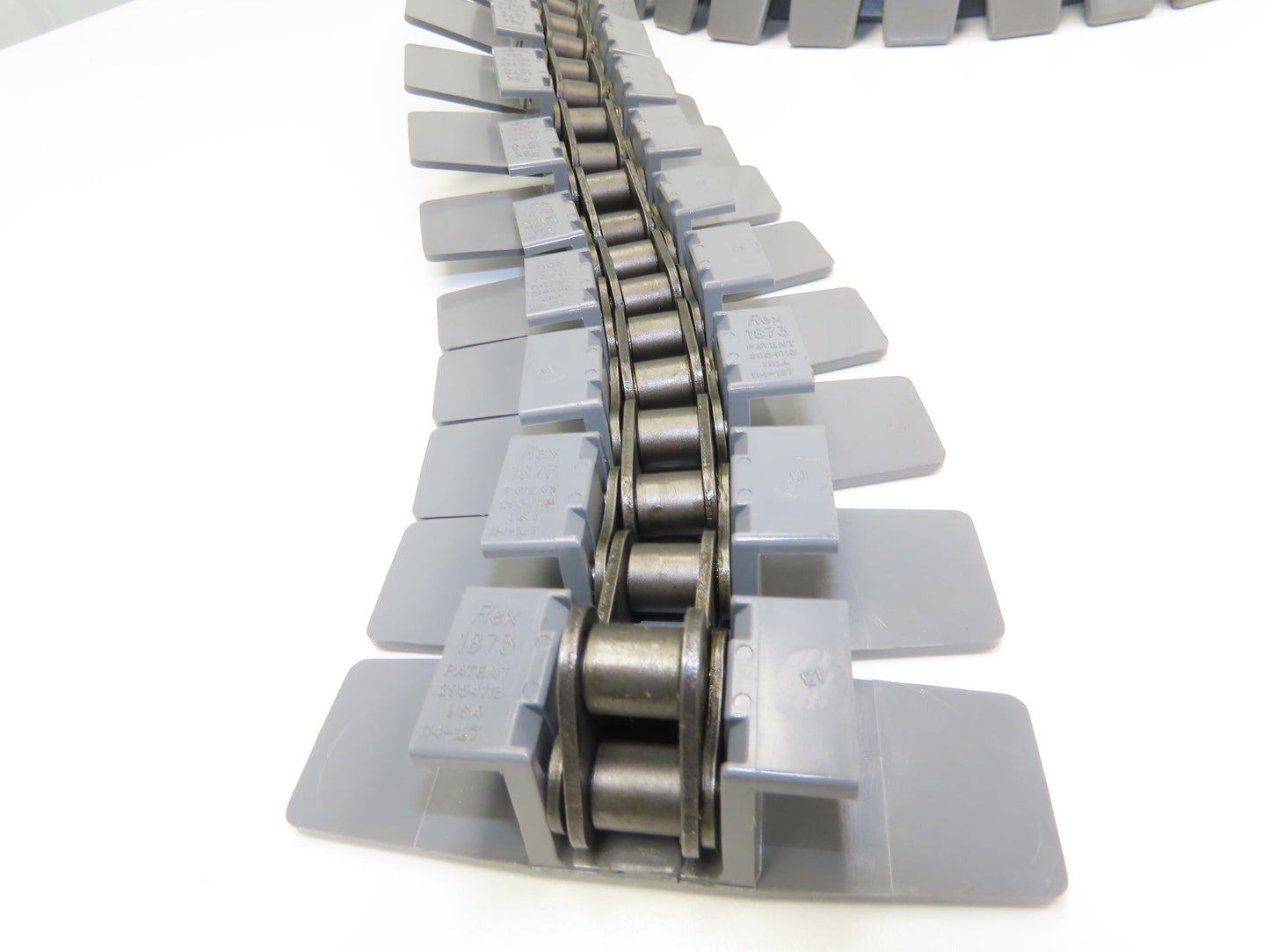 Rexnord D1873TK4.5 4.5" TableTop Conveyor Chain 10' Gray Side Flexing