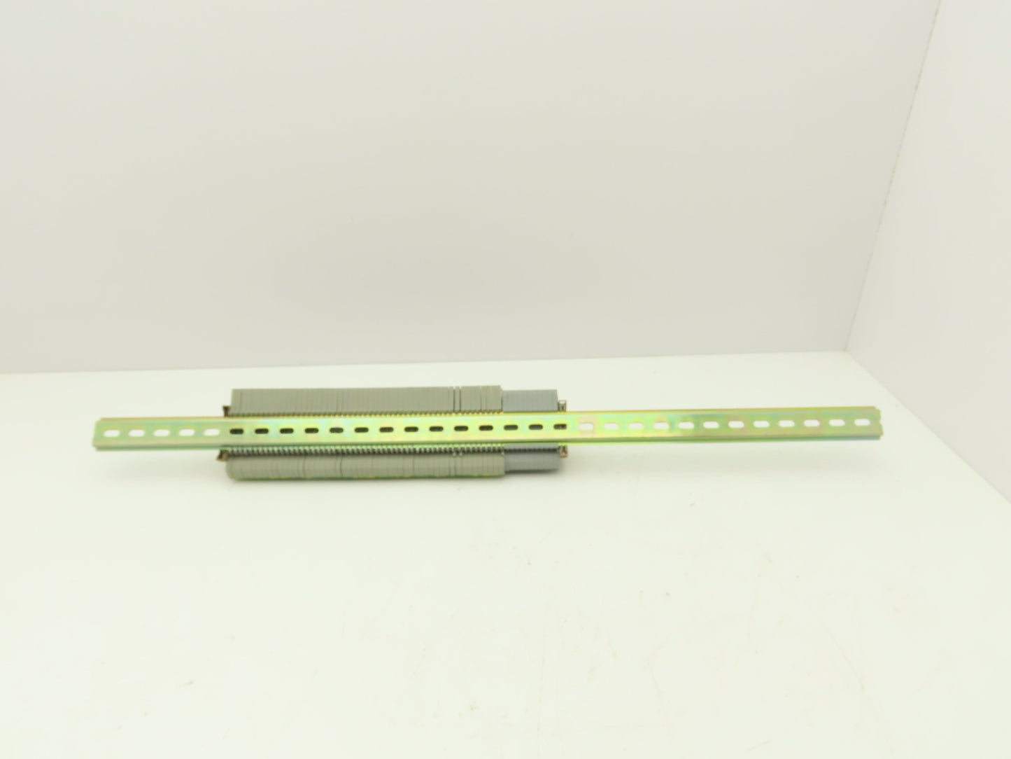 Wago 280 4-Wire 20A Grounding Terminal 380V 2.5mm² 20A DIN Rail 31" Lot of 64