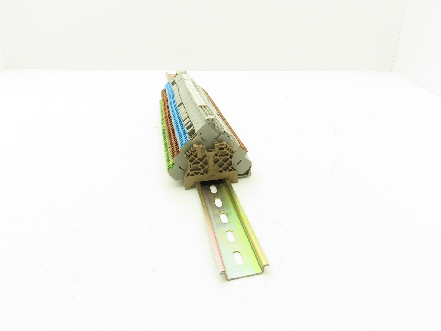 Wago 280 4-Wire 20A Grounding Terminal 380V 2.5mm² 20A DIN Rail 31" Lot of 64