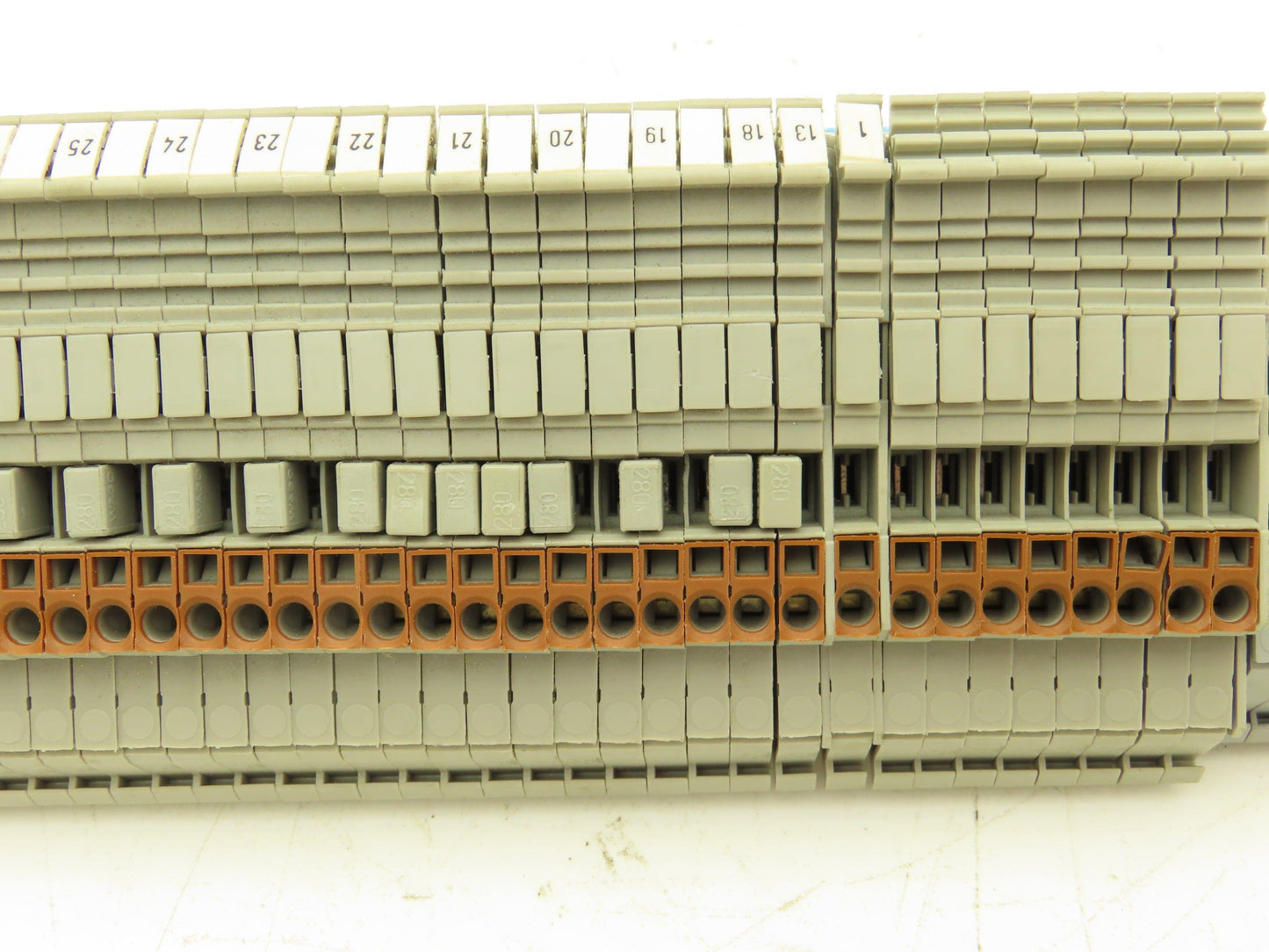 Wago 280 4-Wire 20A Grounding Terminal 380V 2.5mm² 20A DIN Rail 31" Lot of 64