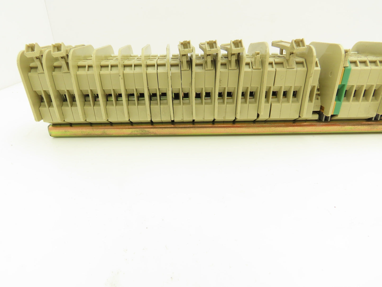 Weidmuller SAK 4mm² 36A Terminal Fuse DIN Rail 40" Lot of 136