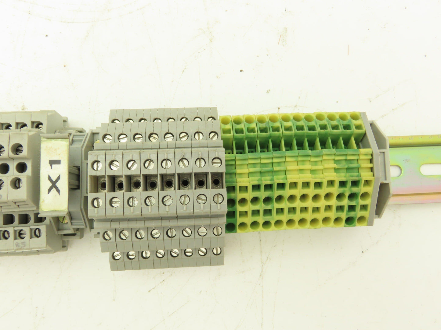 3, 4, 6-Wire Terminal DIN Rail 30" Lot of 91