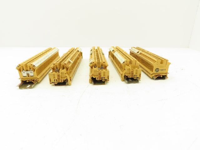 1492-U Orange Terminal 4mm² 28-12AWG 25A DIN Rail Lot of 167