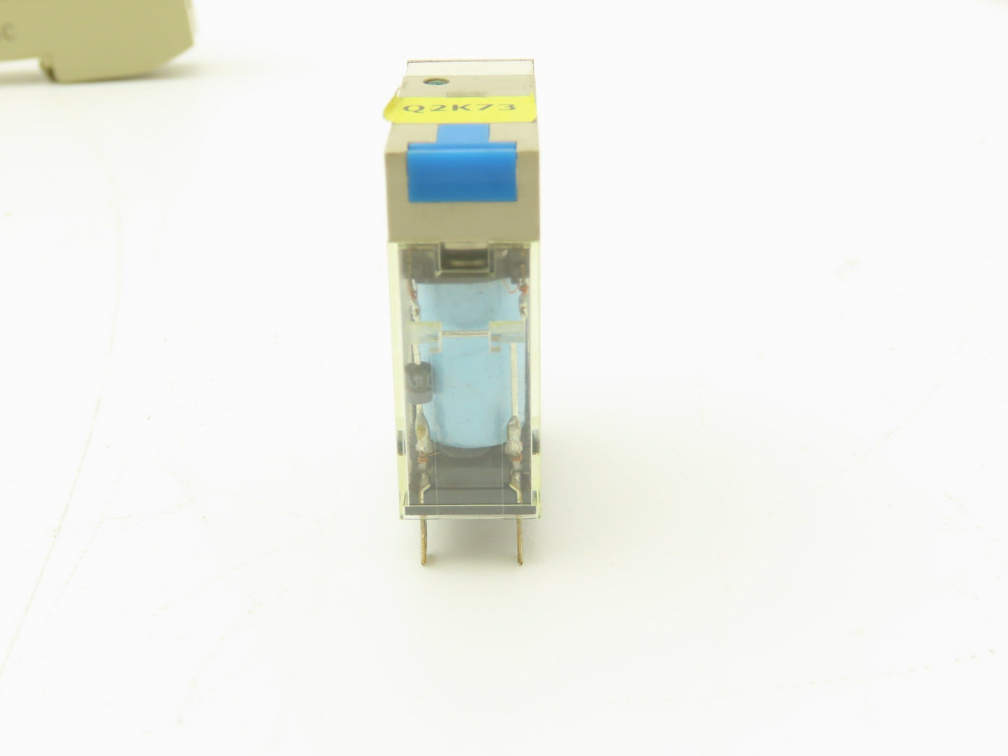 Omron G2R-2-SND1 Relay With Base 250VAC 30VDC 5A Lot of 5
