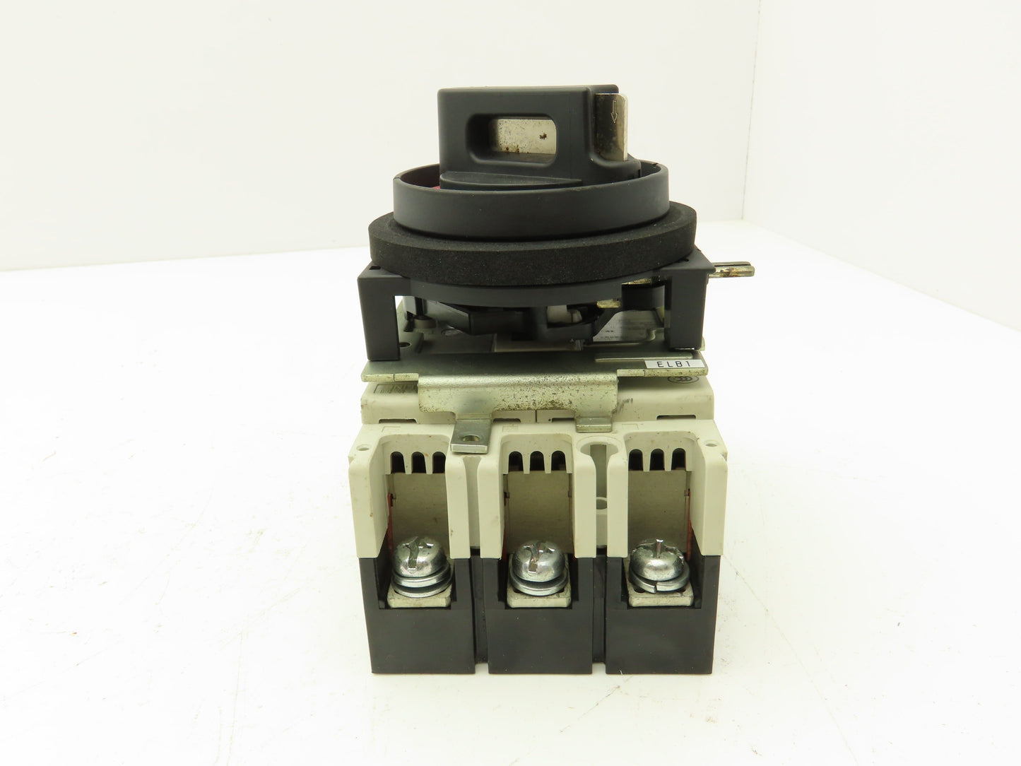 Mitsubishi Electric NV125-CW 125A Circuit Breaker 100-440VAC 3-Pole F-1S Handle