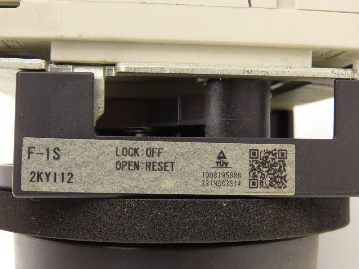 Mitsubishi Electric NV125-CW 125A Circuit Breaker 100-440VAC 3-Pole F-1S Handle