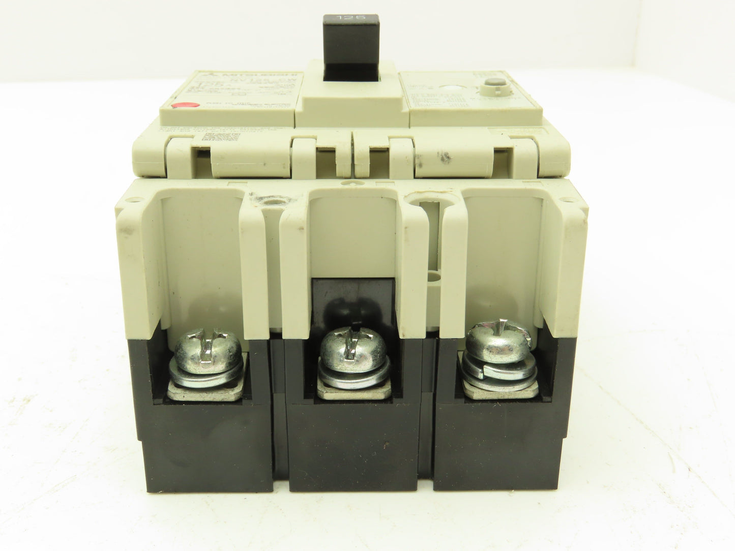 Mitsubishi Electric NV125-CW 125A Circuit Breaker 100-440VAC 3-Pole F-1S Handle