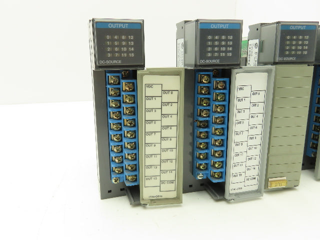 Allen Bradley 1746-OB16 SLC 500 Output Module Series C, D Broken Door Lot of 8