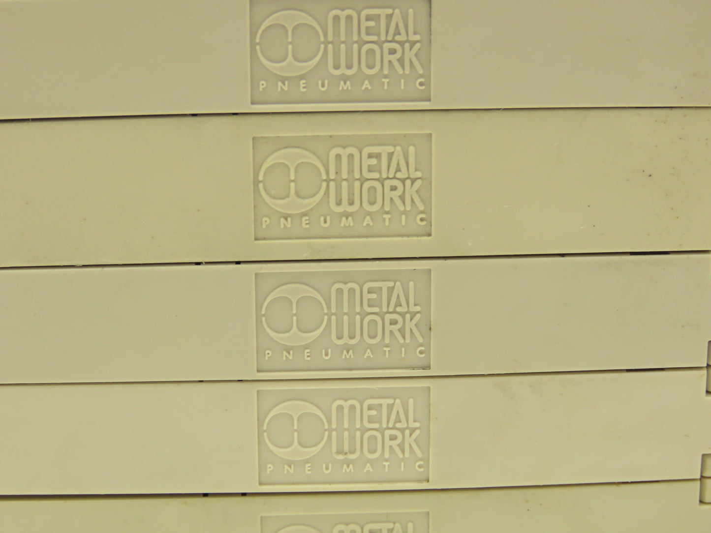 Metal Work Pneumatic NSV H8 SES NC Solenoid Valve Island Multimach