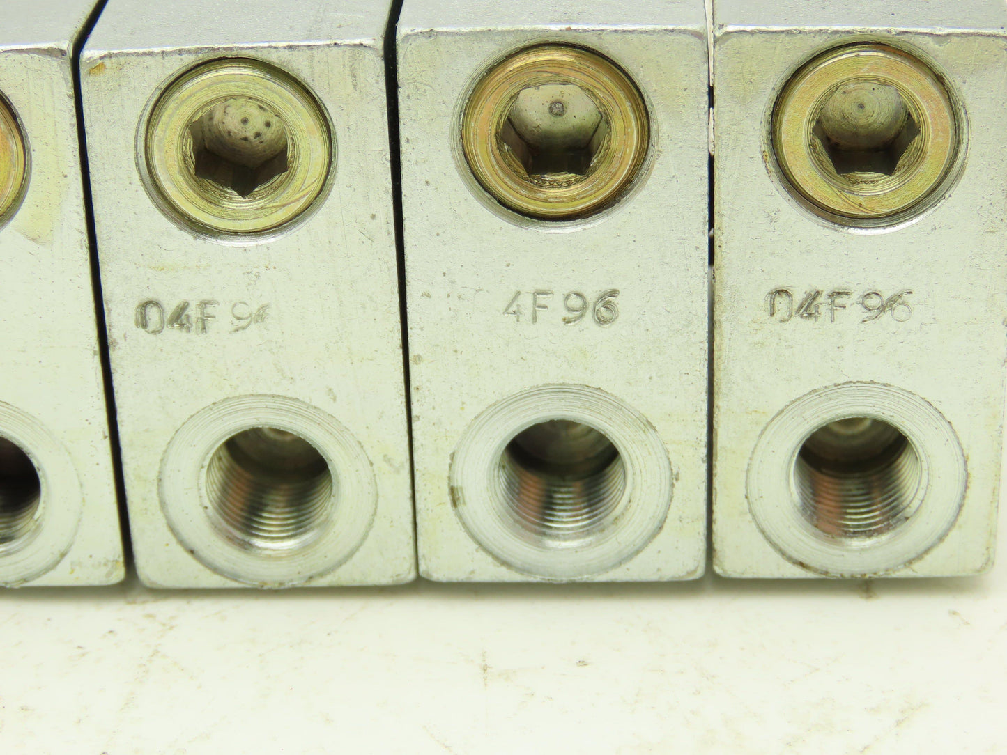 DropsA SX1-15 Modular Lubricator Divider Valve Block 1/8" BSP Lot of 5