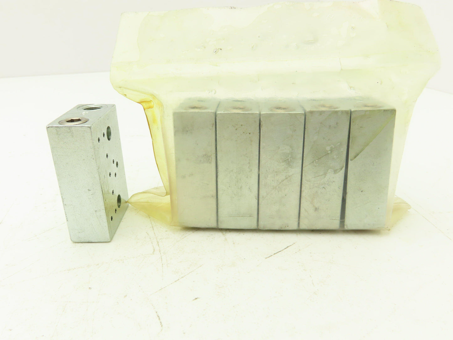 DropsA SX1-20 Modular Lubricator Divider Valve Block 1/8" BSP Lot of 6