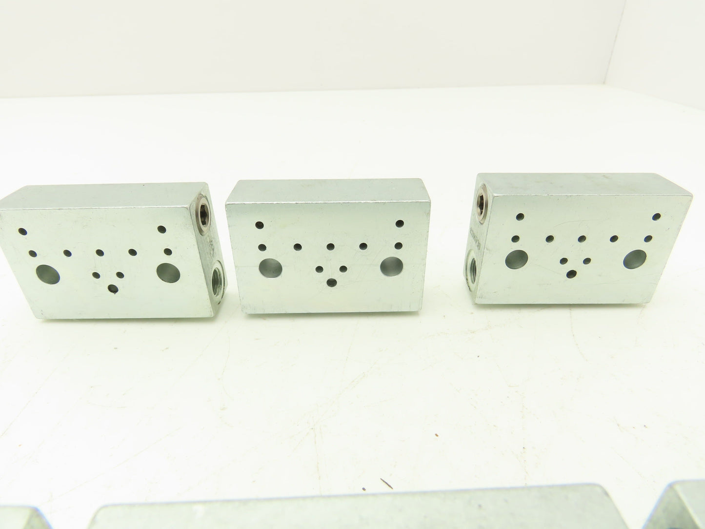 DropsA SX1-25 Modular Lubricator Divider Valve Block 1/8" BSP Lot of 6