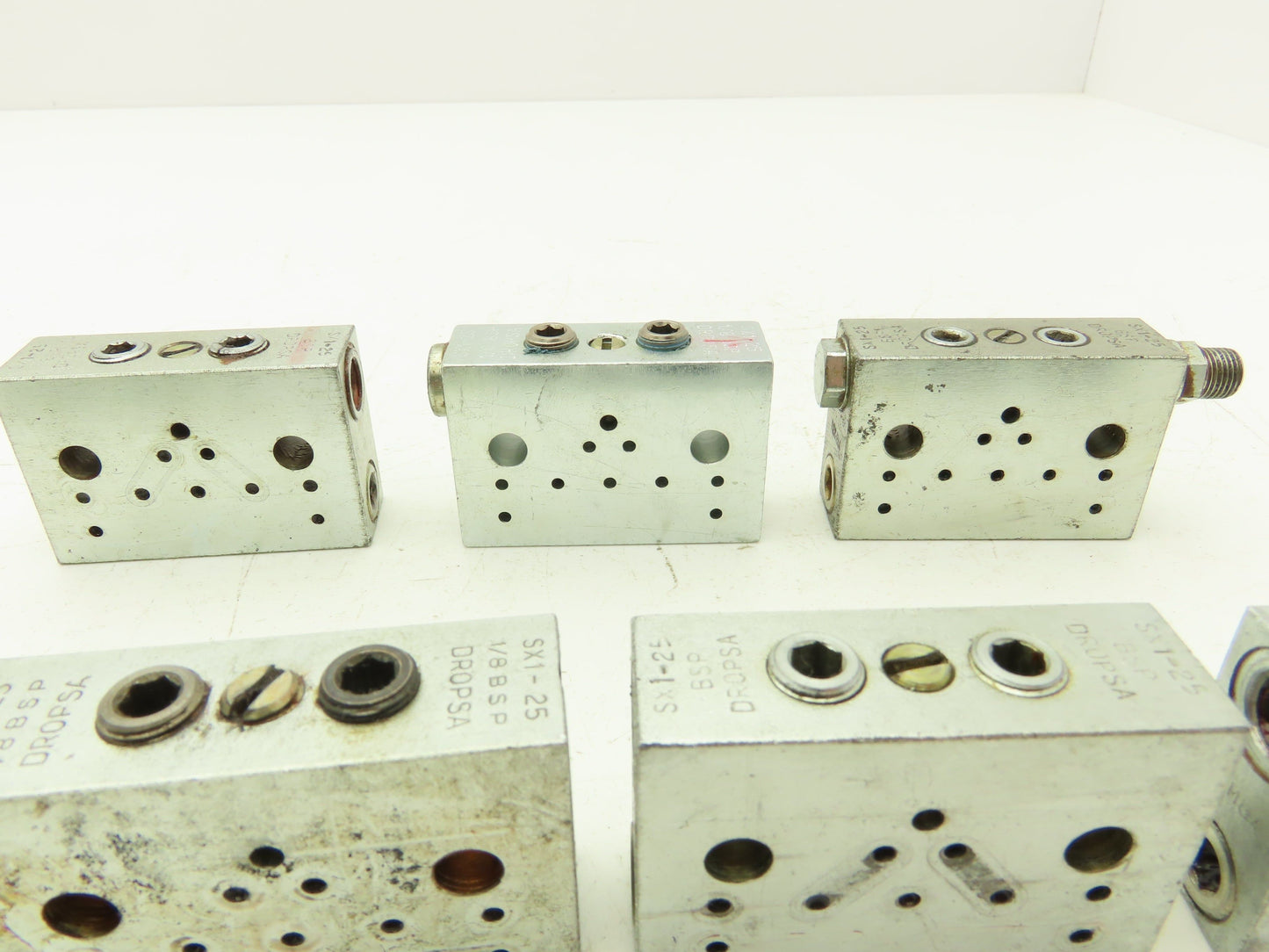 DropsA SX1-25 Modular Lubricator Divider Valve Block 1/8" BSP Lot of 7