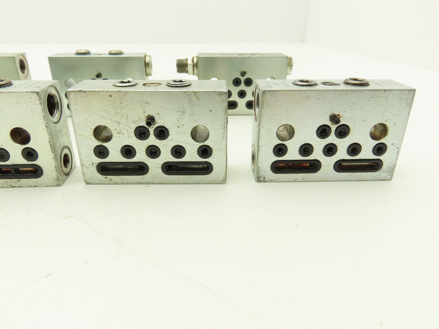 DropsA SX1-25 Modular Lubricator Divider Valve Block 1/8" BSP Lot of 7