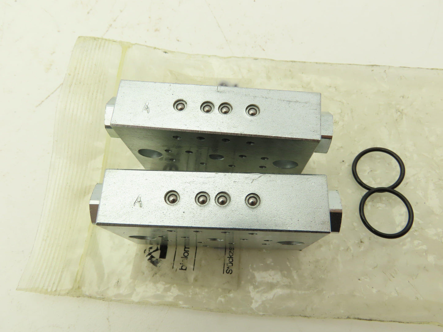 Bielomatik VE30, VE42 Modular Lubricator Divider Valve Block 1/8" BSP Lot of 4