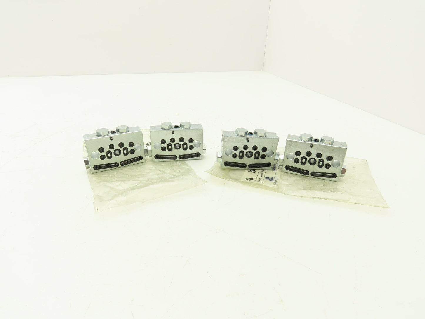 Bielomatik VE30, VE42 Modular Lubricator Divider Valve Block 1/8" BSP Lot of 4