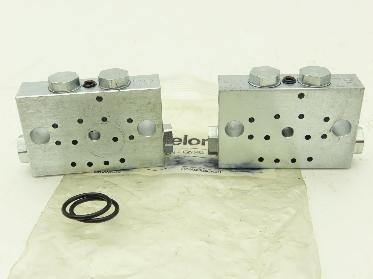 Bielomatik VE30, VE42 Modular Lubricator Divider Valve Block 1/8" BSP Lot of 4