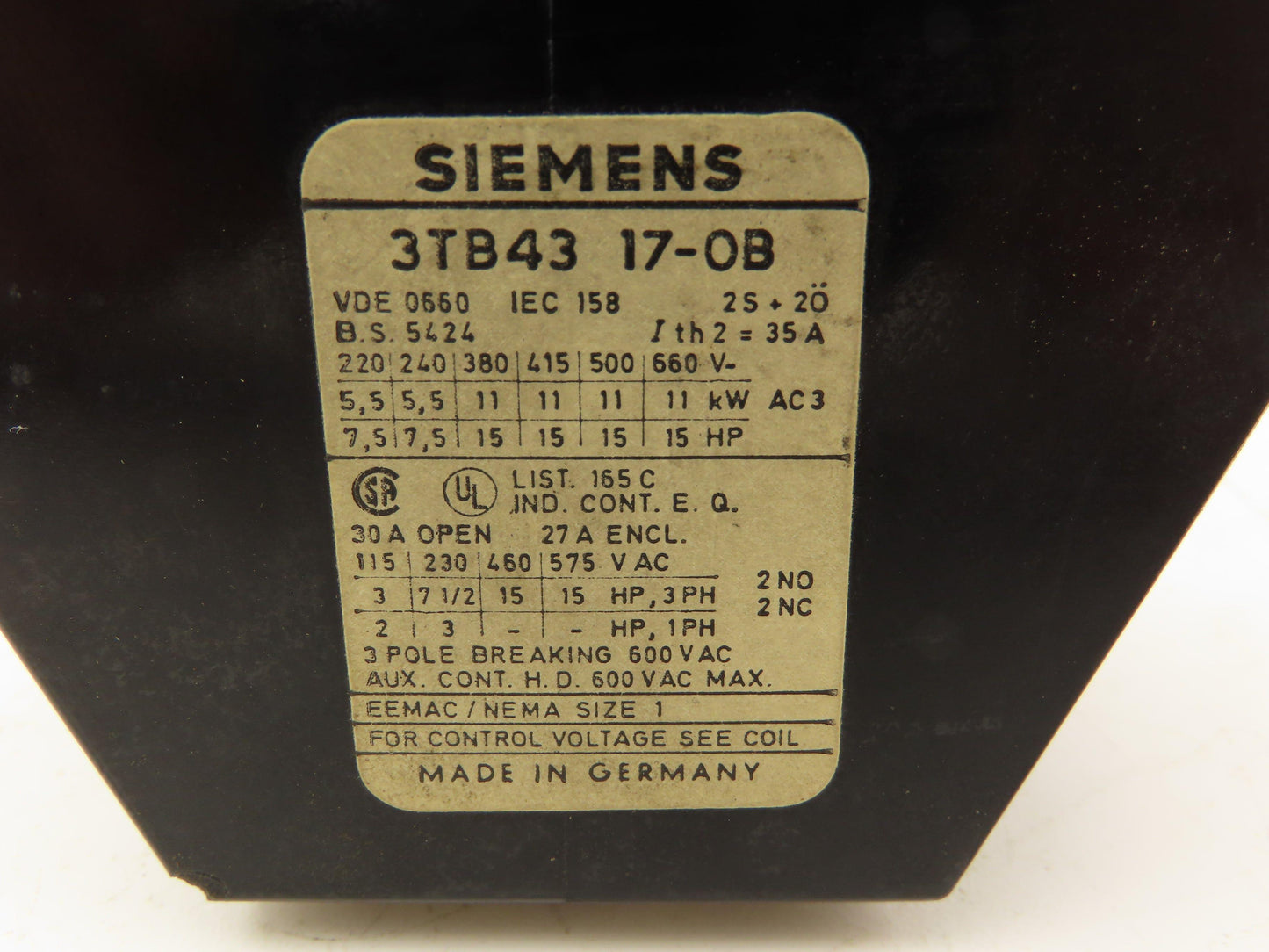 Siemens 3TB43 17-0B Contactor 600VAC 30A 11kW 3PH 15HP 24VDC Coil