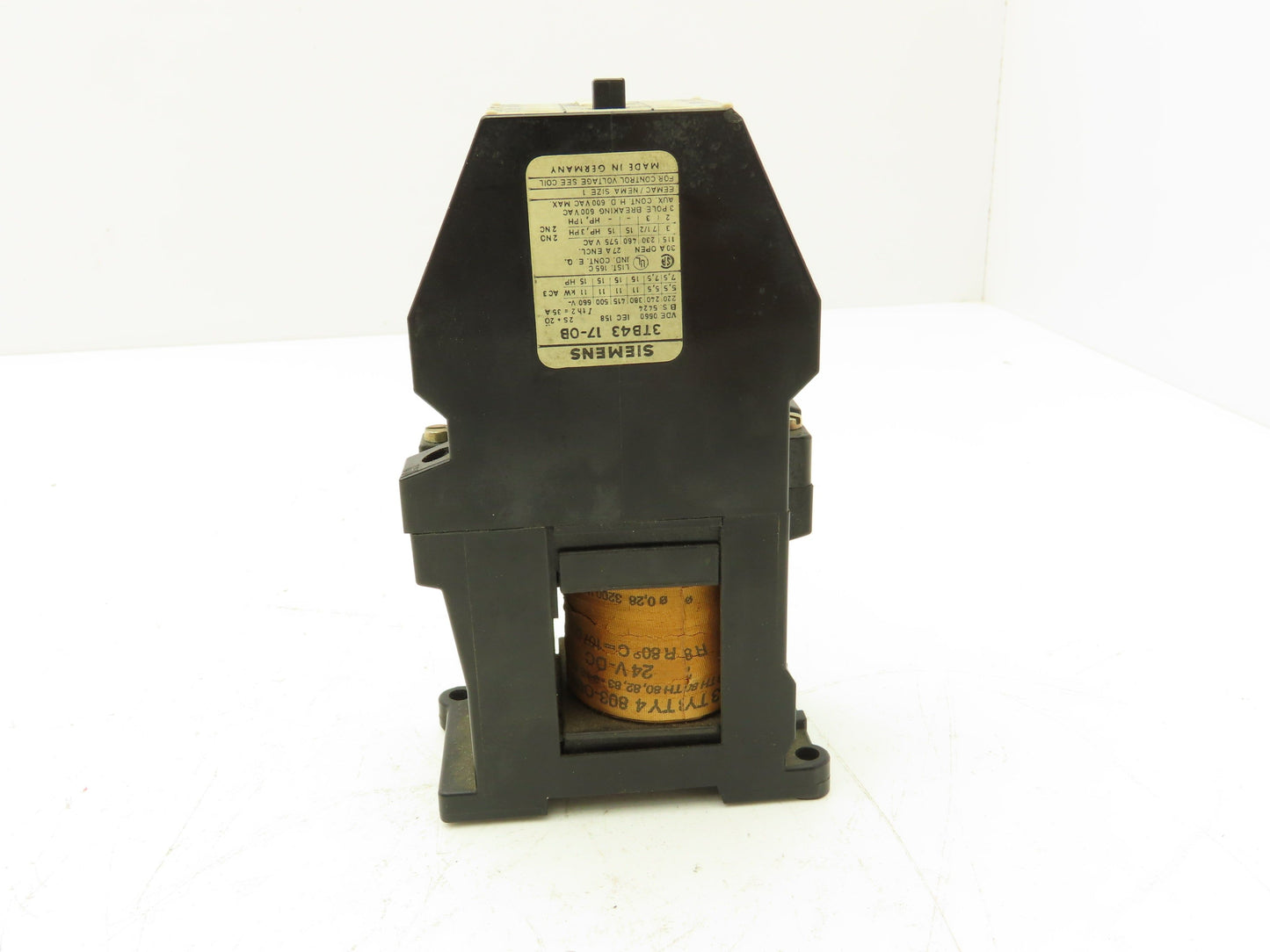 Siemens 3TB43 17-0B Contactor 600VAC 30A 11kW 3PH 15HP 24VDC Coil